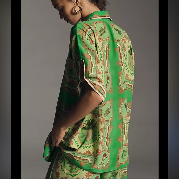 ALEMAIS Anthropologie La Musica Silk Short Sleeve Buttondown Shirt in Green - Picture 3 of 10